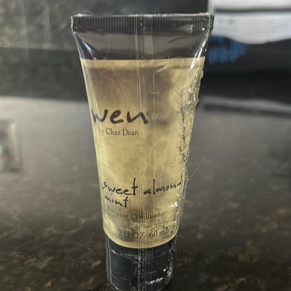 Wen Travel size sweet, almond mint conditioner